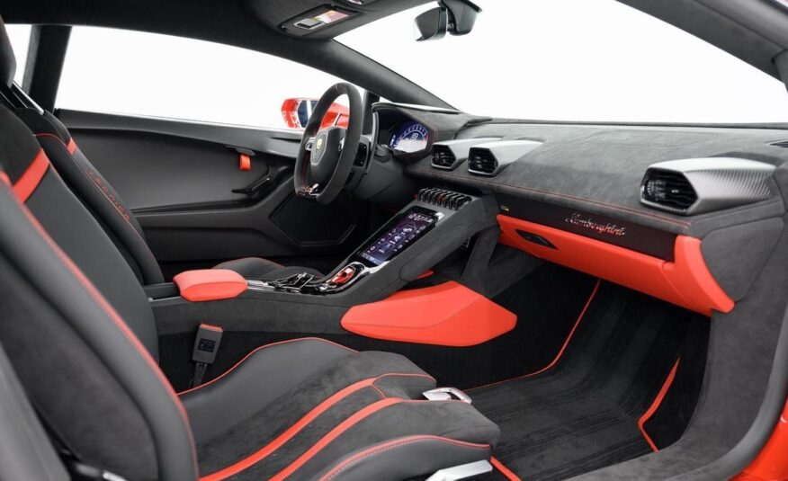 2023 Lamborghini Huracan Tecnica