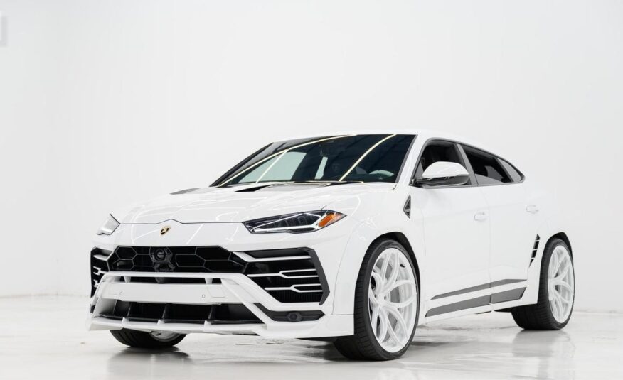2022 Lamborghini Urus Graphite Capsule
