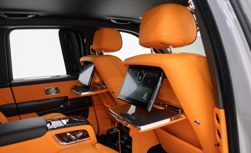 2023 Rolls-Royce Cullinan Black Badge Mansory