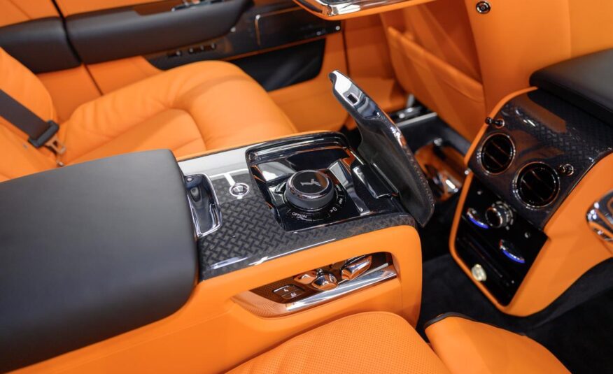 2023 Rolls-Royce Cullinan Black Badge Mansory