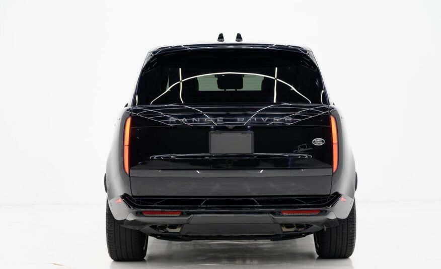 2023 Land Rover Range Rover SE