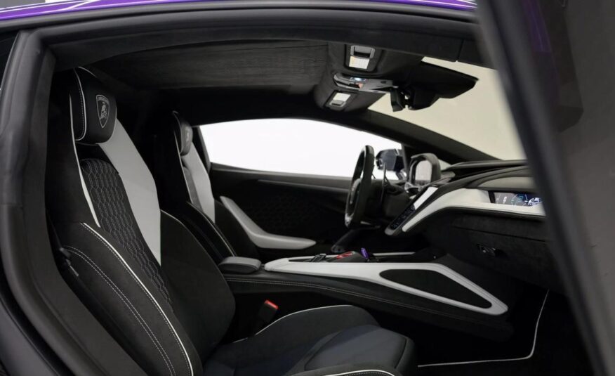 2024 Lamborghini Revuelto AWD