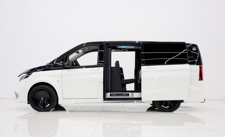 2023 Mercedes-Benz Metris Passenger Van