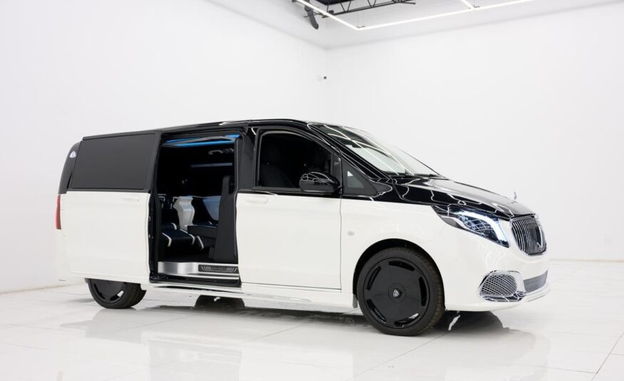 2023 Mercedes-Benz Metris Passenger Van