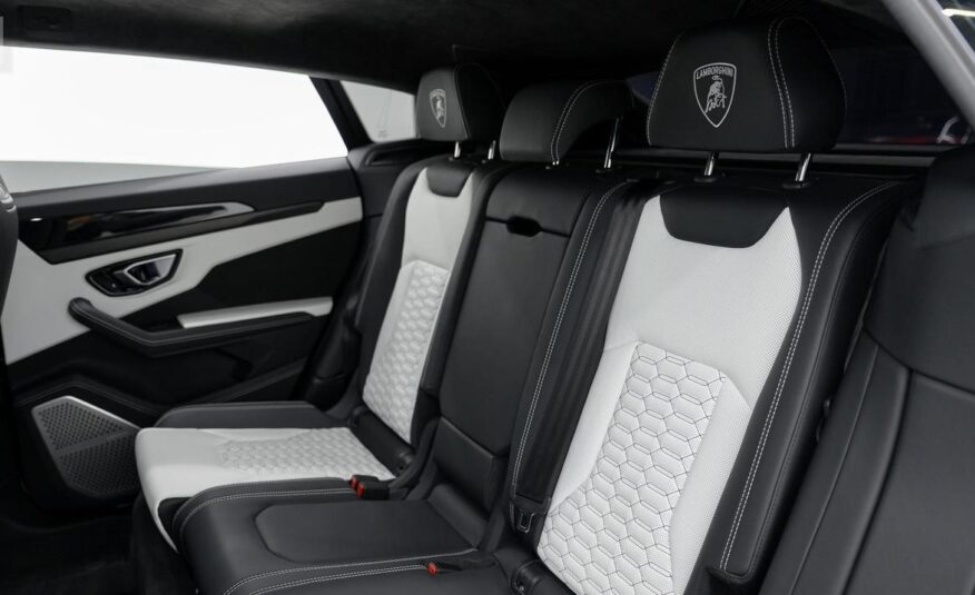 2022 Lamborghini Urus Graphite Capsule