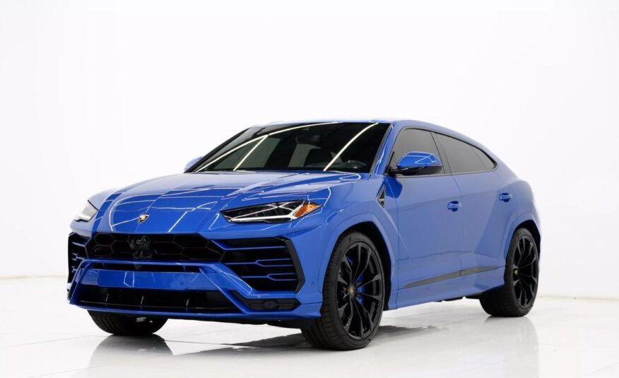 2022 Lamborghini Urus Graphite Capsule