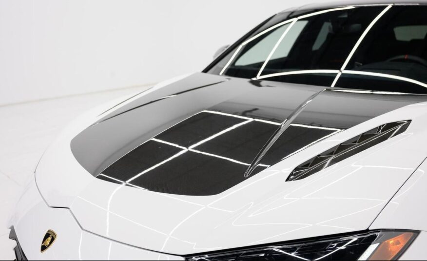 2023 Lamborghini Urus Performante
