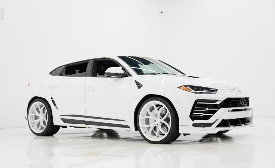 2022 Lamborghini Urus Graphite Capsule