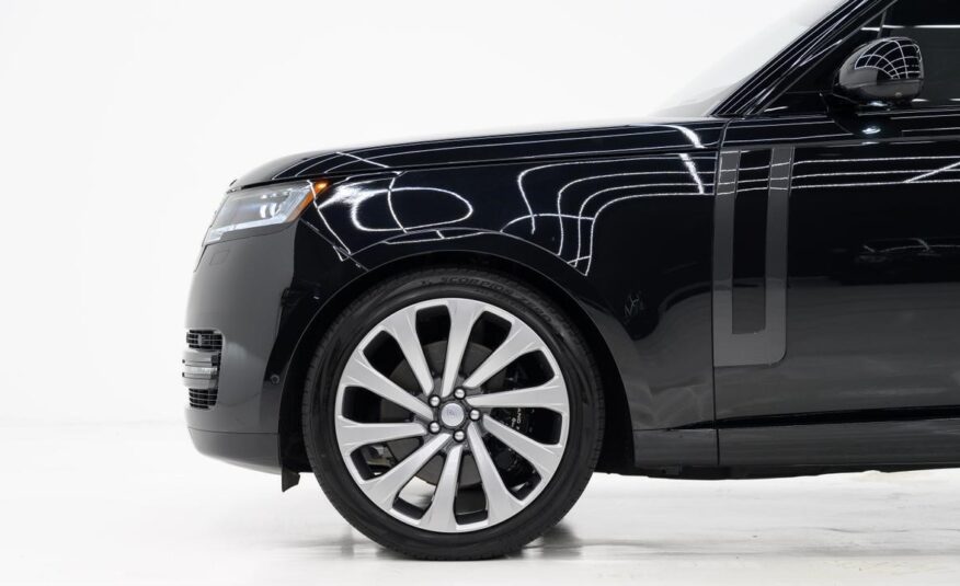 2023 Land Rover Range Rover SE