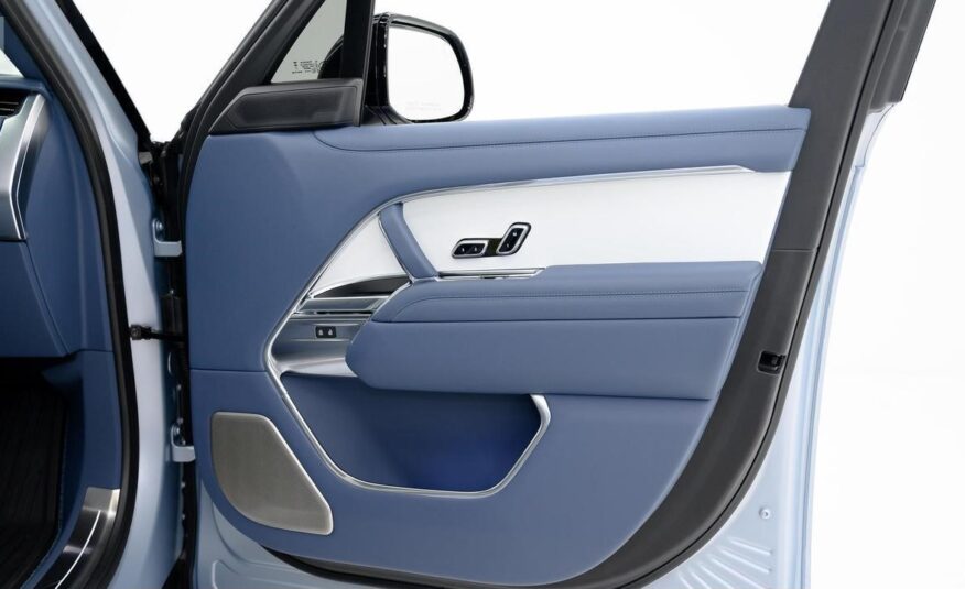 2024 Land Rover Range Rover SV
