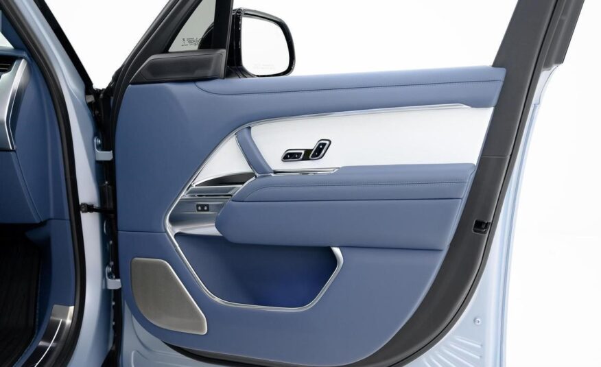 2024 Land Rover Range Rover SV