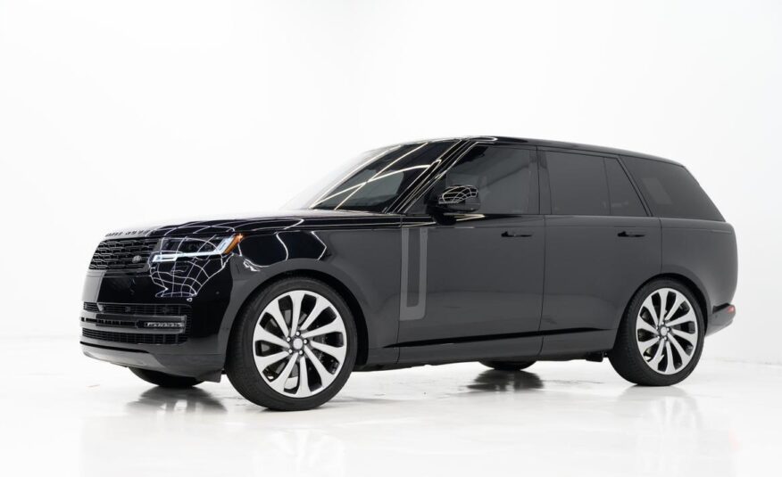 2023 Land Rover Range Rover SE