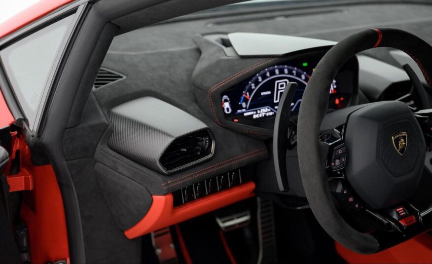 2023 Lamborghini Huracan Tecnica