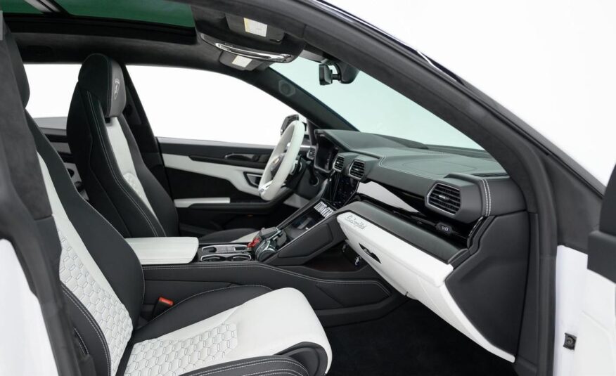 2022 Lamborghini Urus Graphite Capsule