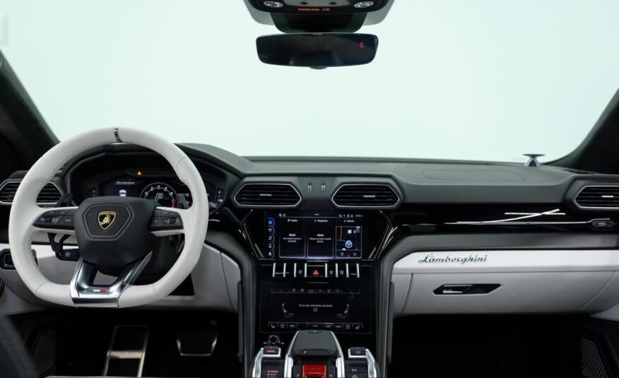 2022 Lamborghini Urus Graphite Capsule