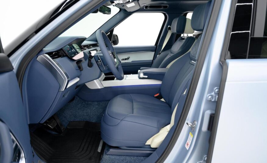 2024 Land Rover Range Rover SV
