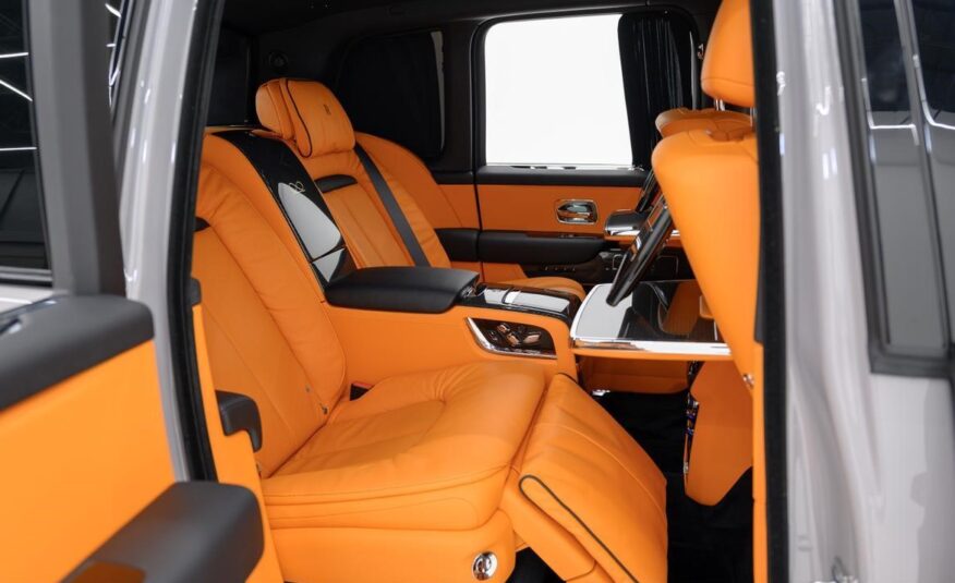 2023 Rolls-Royce Cullinan Black Badge Mansory
