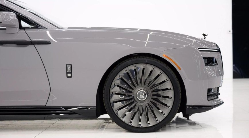 2025 Rolls-Royce Spectre RR