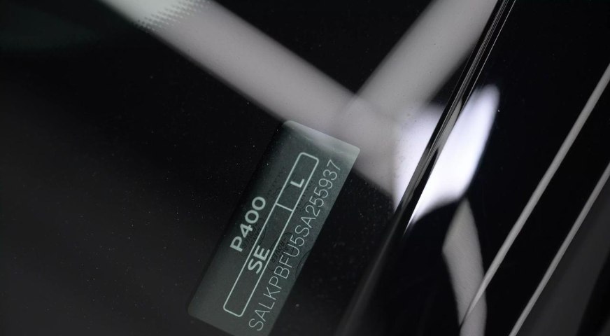 2025 Land Rover Range Rover SE