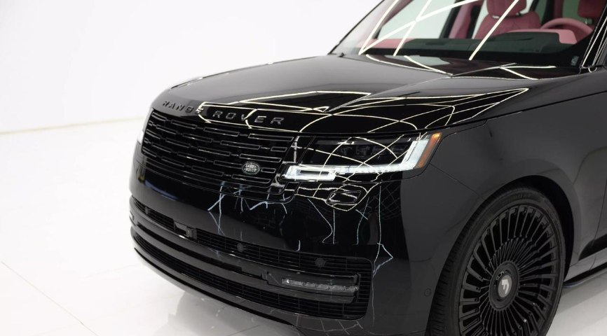 2025 Land Rover Range Rover SE