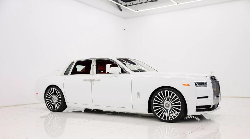 2023 Rolls-Royce Ghost Black Badge Mansory