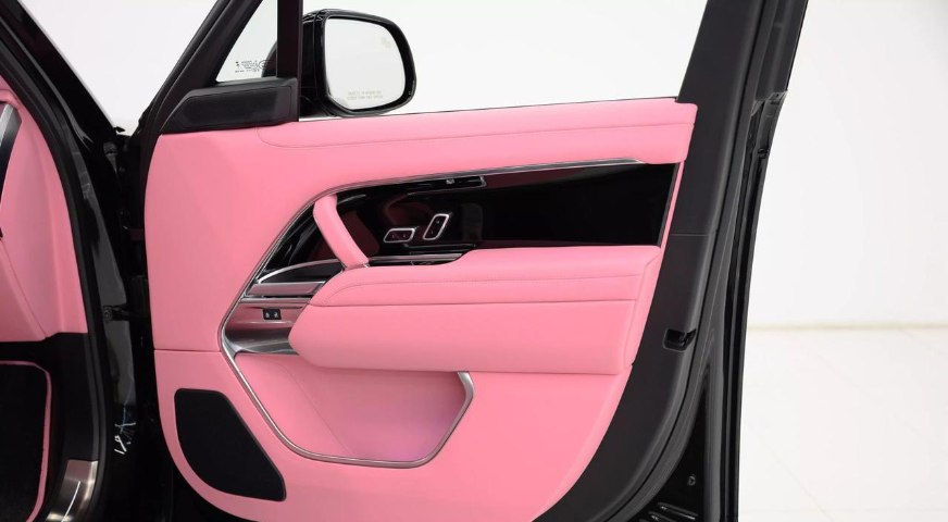 2025 Land Rover Range Rover SE