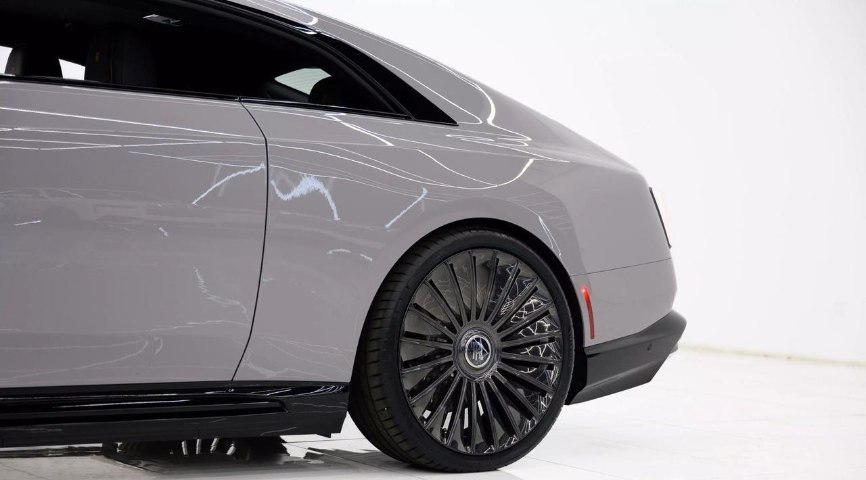 2025 Rolls-Royce Spectre RR